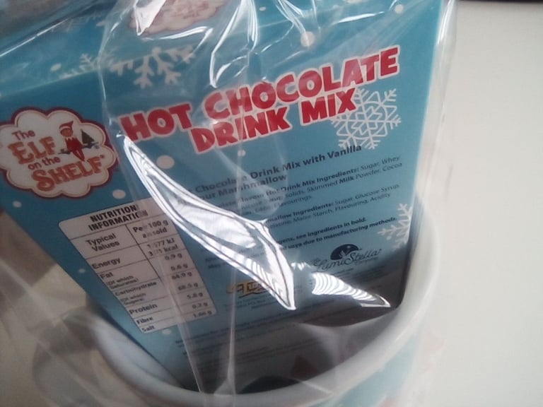 Brand new Christmas mug with hot chocolate drink mix with vanilla marshmallows set.