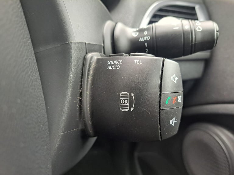 2015 Renault Megane 1.5 dCi Dynamique Nav Euro 6 (s/s) 5dr HATCHBACK Diesel Manual