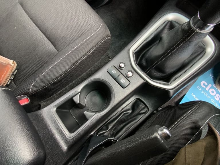 2021 Toyota Hilux 2.4 D-4D Invincible Pickup Double Cab 4dr Diesel Manual 4WD Euro 6 (s/s) (1 PIC...
