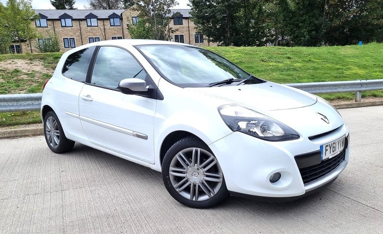 Cheap Renault Clio 1.2 Low Insurance 3Dr Full Service History Low Tax (GOLF A3 POLO FABIA CORSA)