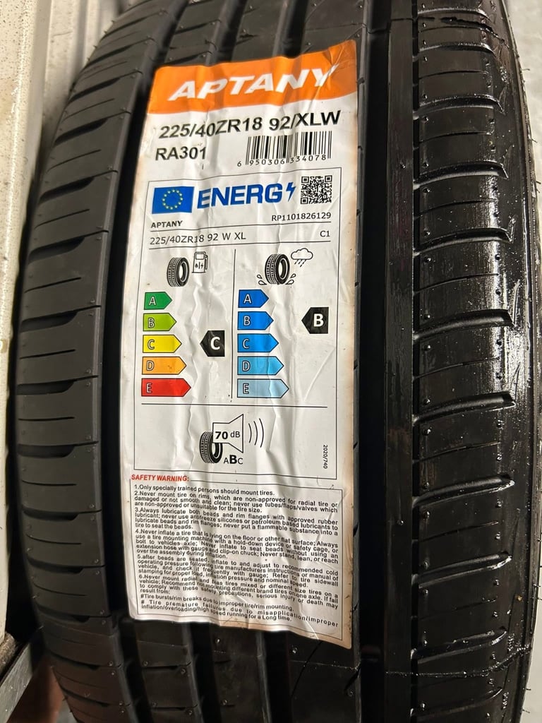 Audi A3 Black Edition Alloy’s (Genuine) New condition 