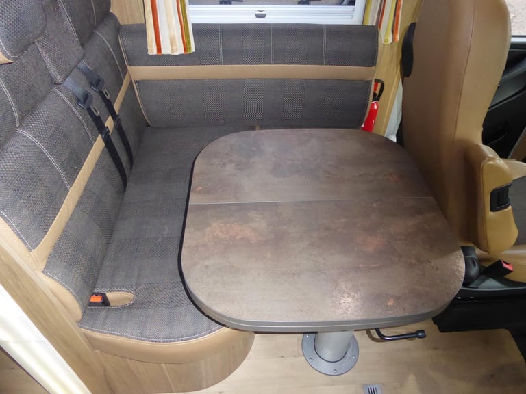 Pilote Exporateur G742