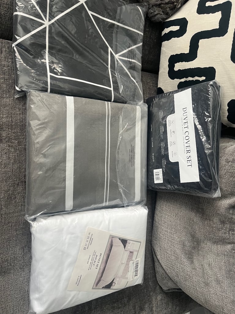 4 Double Bed Covers 