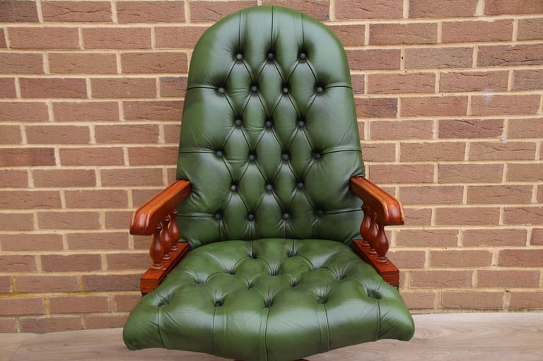 Chesterfield Executive Chair (UK Delivery)