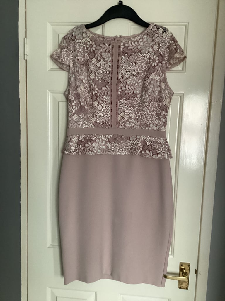 Phase Eight women’s dress suit