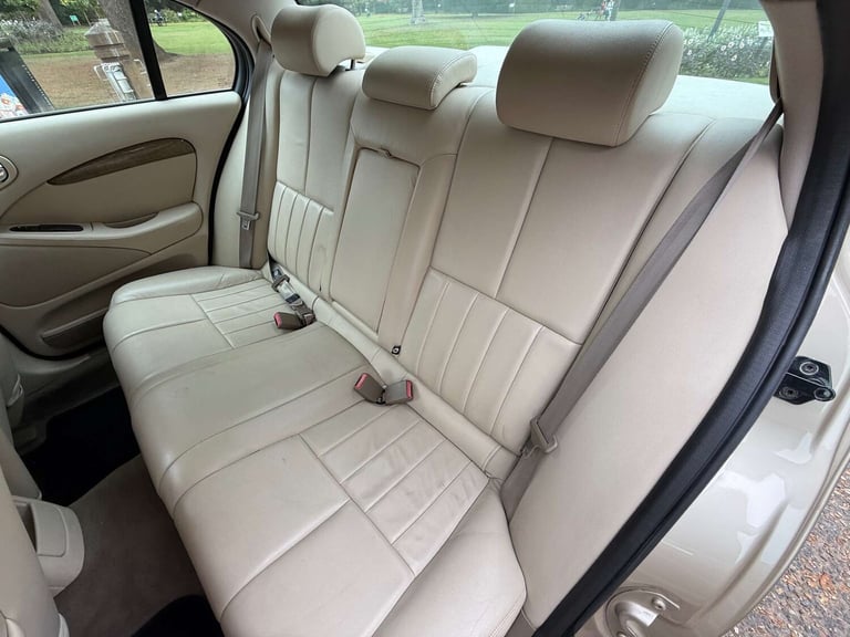 2003 Jaguar S-Type 2.5 S-Type V6 SE Auto 4dr Saloon Petrol Automatic