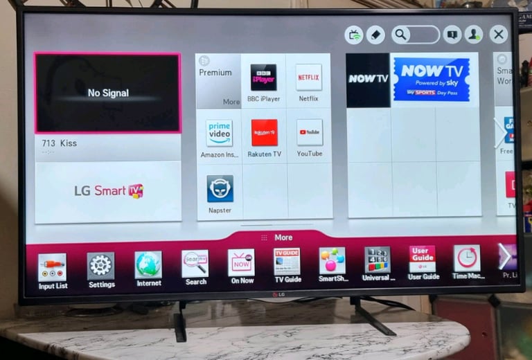Smart tv lg 50 inch fully working 