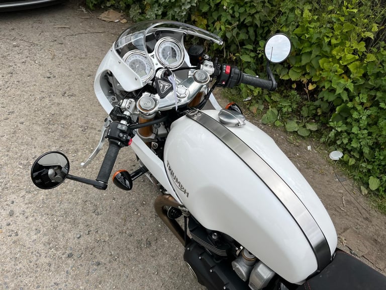 TRIUMPH THRUXTON 1200 R, 2019(69), 1 OWNER, 18,987 MILES, FSH, IMMACULATE, £8295