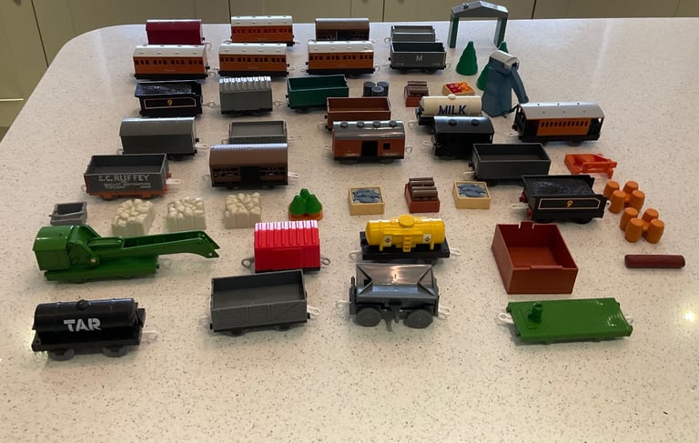 Tomy Train Set Thomas Tank Engine