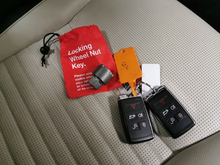 2019 Land Rover Discovery Sport 2.0 D180 R-Dynamic SE 5dr Auto ESTATE DIESEL Automatic