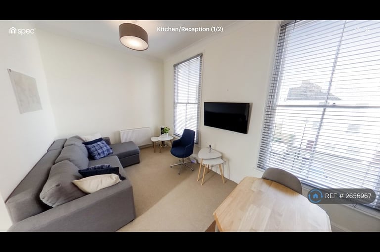 1 bedroom flat in Belgrave Gardens, London, NW8 (1 bed) (#2656967)