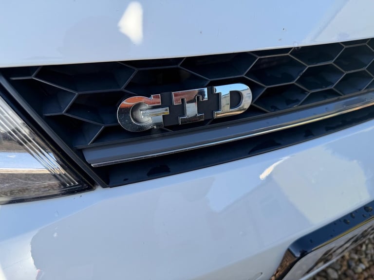 2016 Volkswagen Golf 2.0 TDI BlueMotion Tech GTD (Nav) DSG Euro 6 (s/s) 5dr ESTATE Diesel Automatic