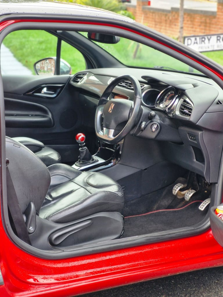 Citroen, DS3, Hatchback, 2012, Manual, 1560 (cc), 3 doors