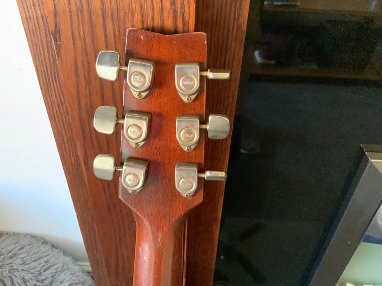 Rare Yamaha fg160e electro acoustic