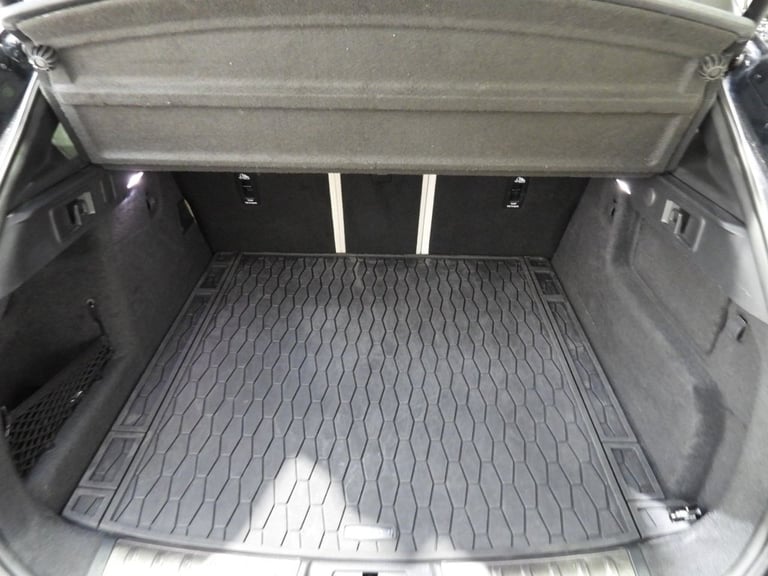 2023 23 JAGUAR F-PACE 5.0 P550 V8 SVR SUV 5DR PETROL QUICKSHIFT AWD EURO 6 (S/S)