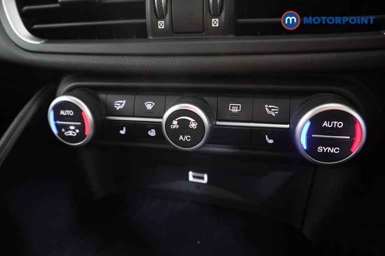 2019 Alfa Romeo Giulia 2.0 TB Nero Edizione 4dr Auto SALOON PETROL Automatic