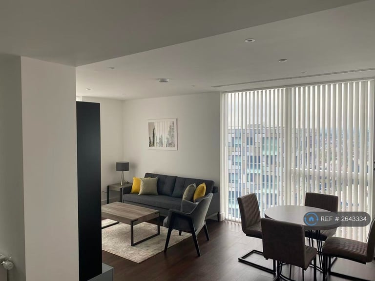 2 bedroom flat in Maine Tower, London, E14 (2 bed) (#2643334)