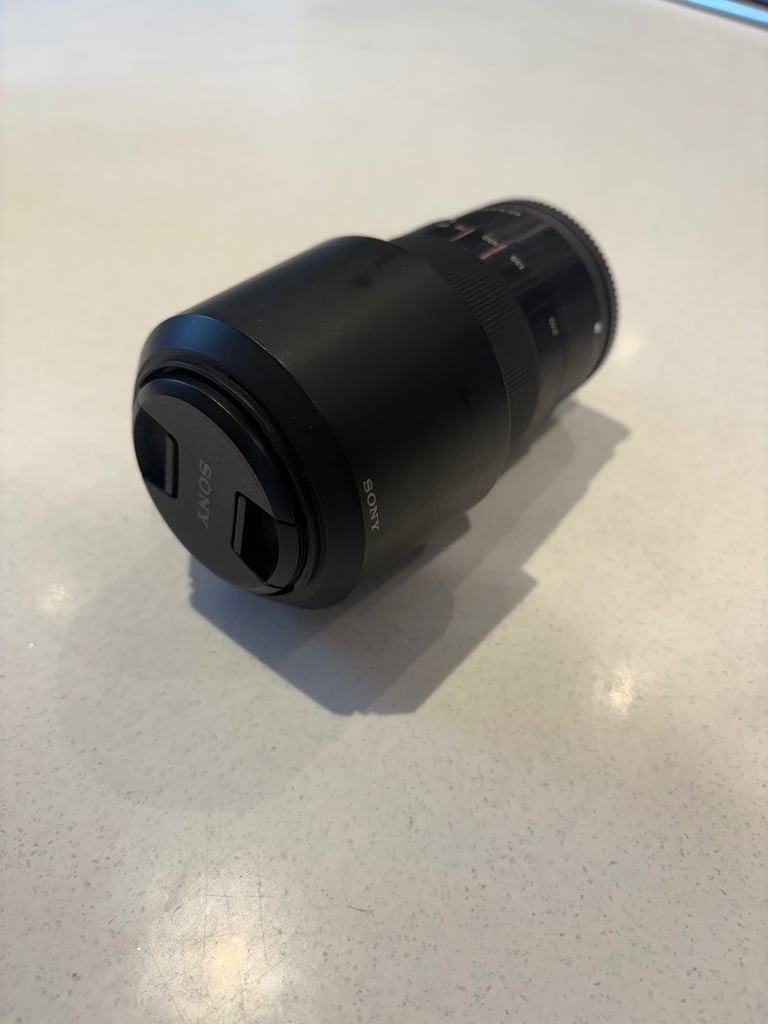 Sony E Mount, 55-210mm lens PICKUP ONLY