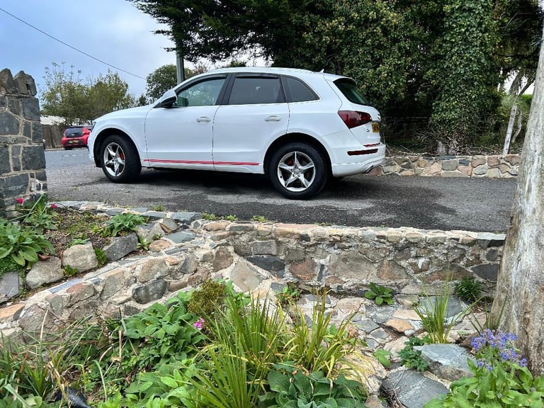 Audi, Q5,tdi quat Estate, 2015, Auto,tiptronic , flippers on stering 1968 (cc), 5 doorsvw merc