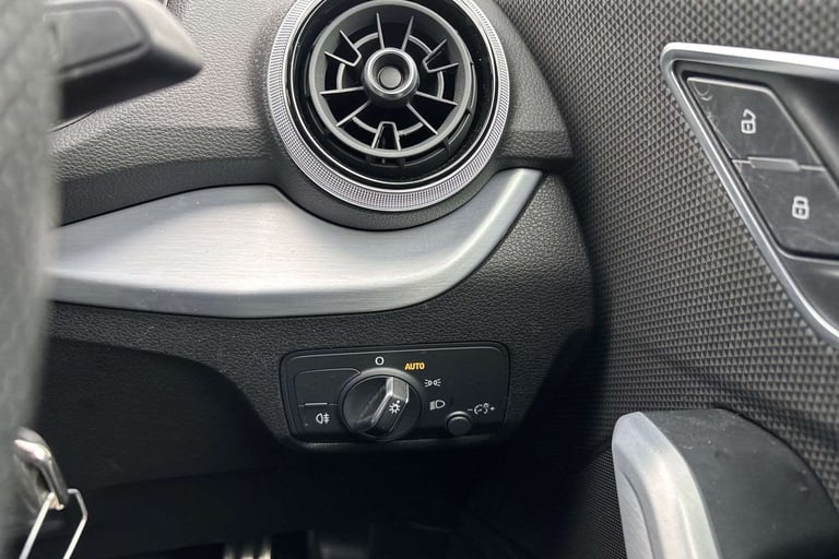 2022 Audi Q2 35 TFSI Black Edition 5dr S Tronic SUV Petrol Automatic