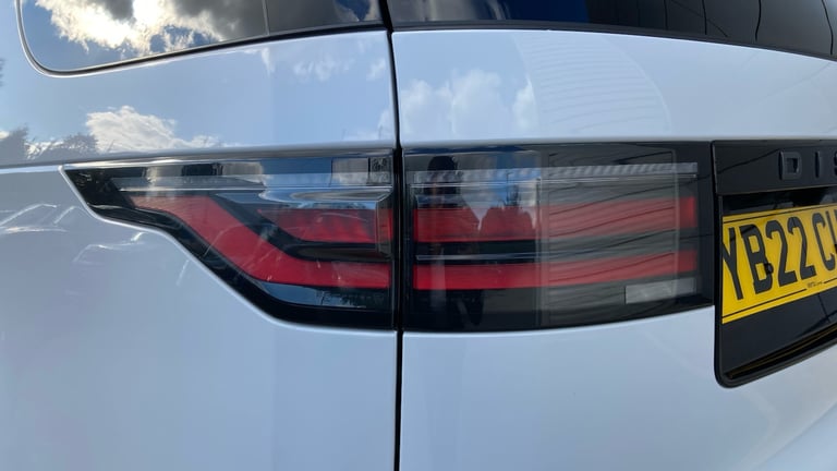 2022 Land Rover Discovery 3.0 D300 R-Dynamic SE 5dr Auto Diesel Station Wagon Station Wagon Diese...