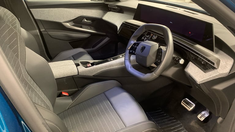 2024 Peugeot 3008 1.2 MHEV Allure e-DSC Euro 6 (s/s) 5dr SUV Hybrid Automatic
