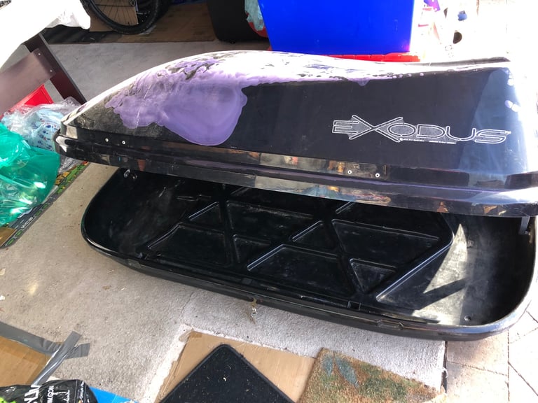 Halfords Exodus roof box
