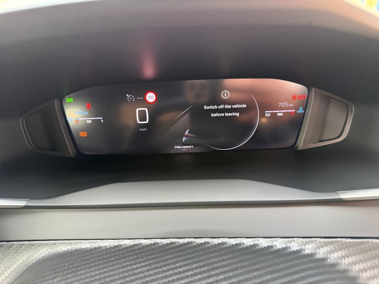2025 Peugeot 2008 1.2 PureTech Allure 5dr ONLY 710 MILES, MAY 2028 WARRANTY,  HATCHBACK Petrol Ma...