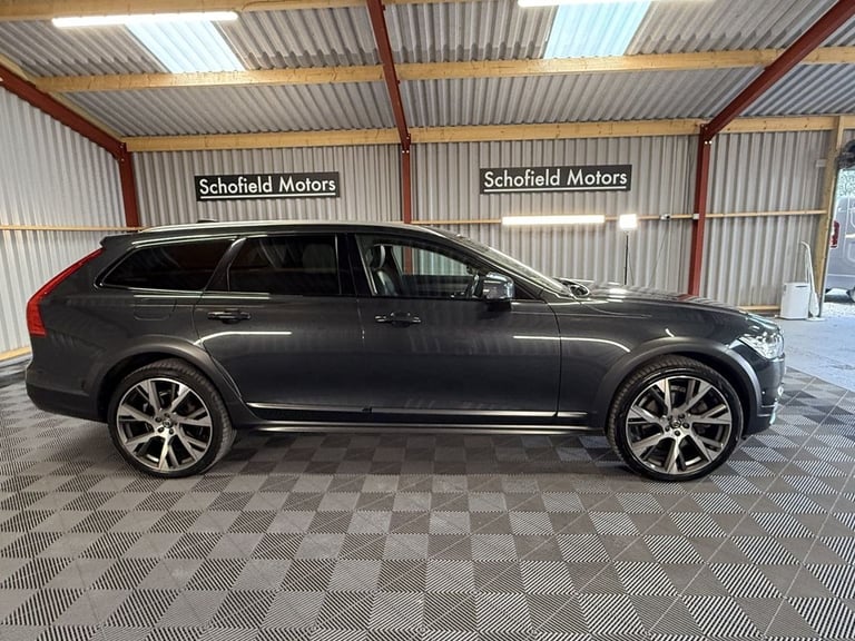 2018 Volvo V90 2.0 D4 Pro Estate 5dr Diesel Auto AWD Euro 6 (s/s) (190 ps) Estate Diesel Automatic