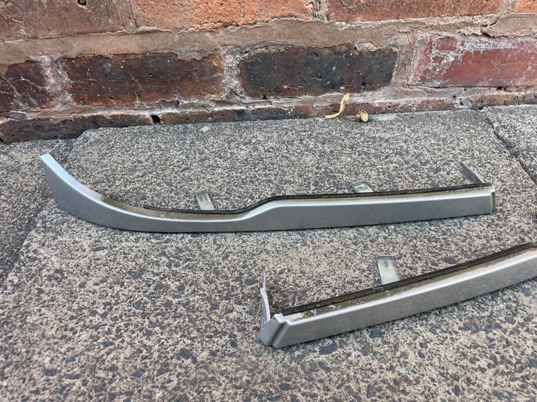 Bmw e46 headlight trims