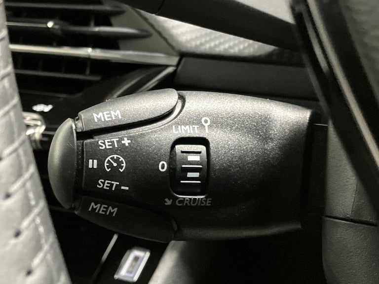2024 Peugeot 2008 1.2 PureTech 130 Allure 5dr Estate Petrol Manual