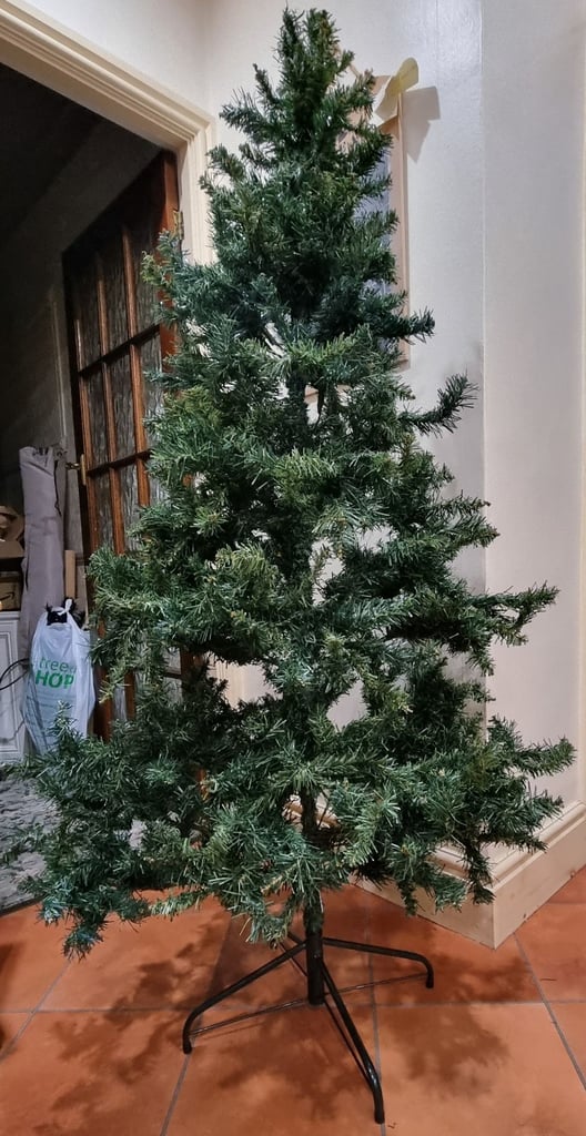 image for 6ft artificial christmas tree 
