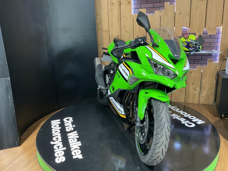 Kawasaki Ninja ZX-4RR 2025 with just 253 Miles! One Owner! FREE UK DELIVERY!