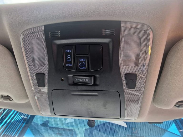 2016 Toyota Alphard 2.5  Petrol Automatic