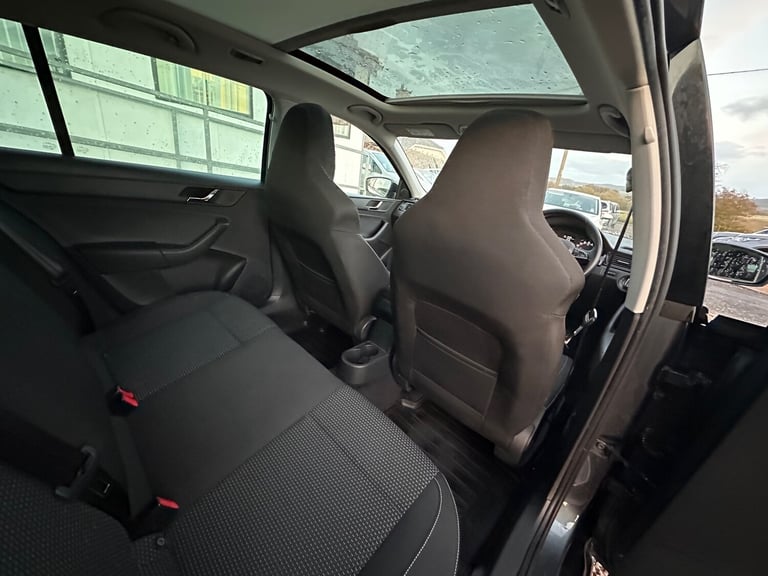 2015 Skoda Rapid Spaceback 1.2 TSI SE Sport Hatchback 5dr Petrol Manual Euro 5