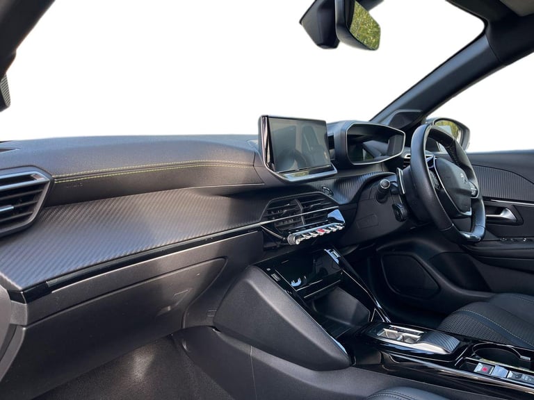  Peugeot 208 1.2 Puretech Gt Hatchback 5dr Petrol Eat Euro 6 s/s 130 Ps Petrol