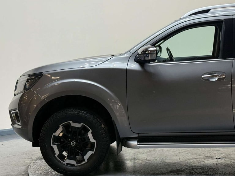 2020 Nissan Navara Double Cab Pick Up Tekna 2.3dCi 190 TT 4WD Auto PICK UP DIESEL Automatic