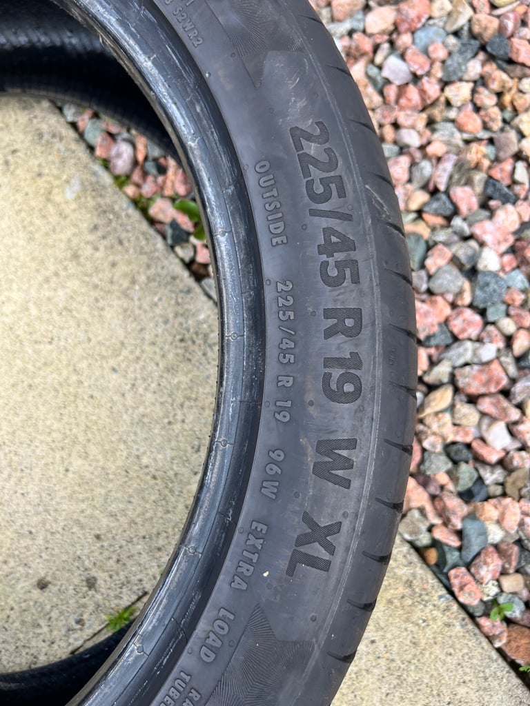 225/45/19 CONTINENTAL TYRES 6MM