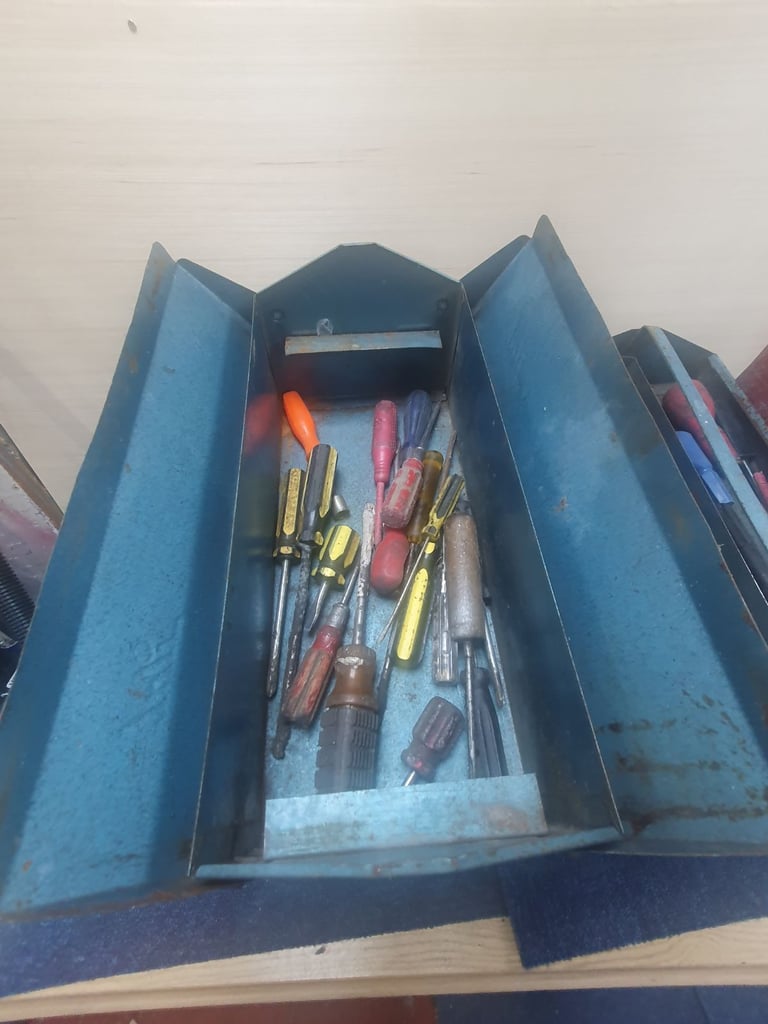 3x tool boxs