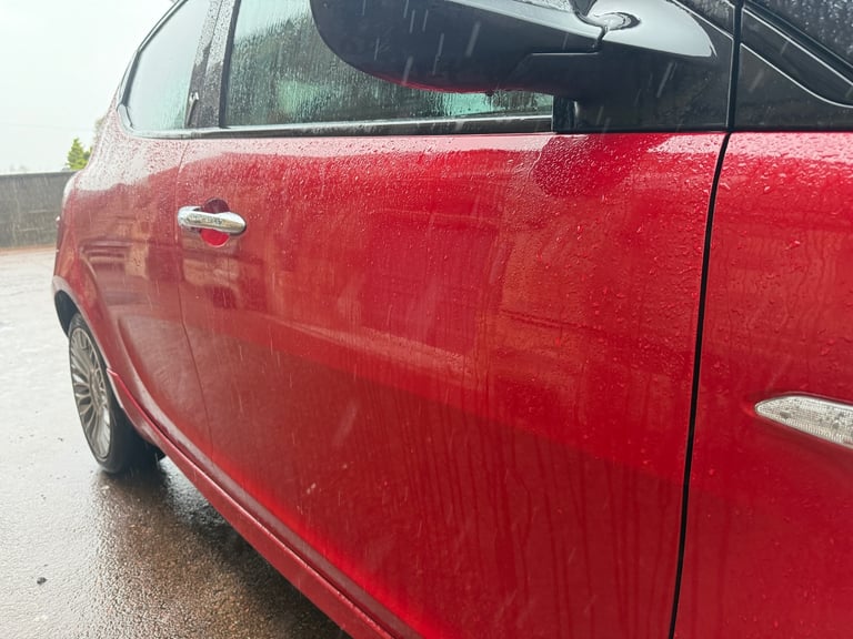 2012 Chrysler Ypsilon 1.2 Black and Red 5dr HATCHBACK Petrol Manual