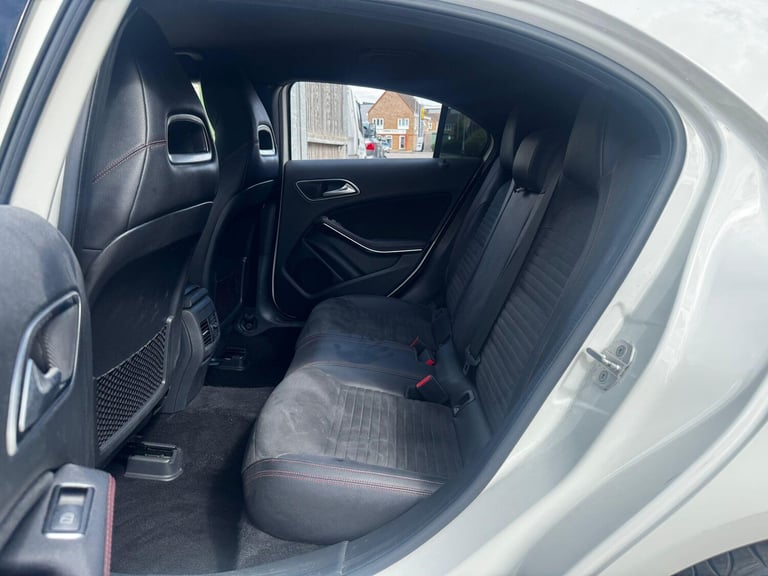 2017 Mercedes-Benz A-Class 1.6 A180 AMG Line (Premium) 7G-DCT Euro 6 (s/s) 5dr HATCHBACK Petrol A...