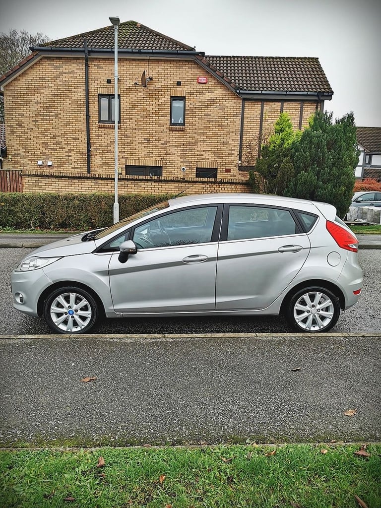2011 FORD FIESTA ZETEC...ULEZ...1.2 PETROL...90 BHP...3 OWNERS...FSH...FULL MOT(NO ADVISORY)