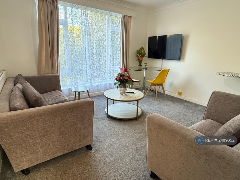2 bedroom flat in Arnolds Way, Oxford, OX2 (2 bed) (#2489852)