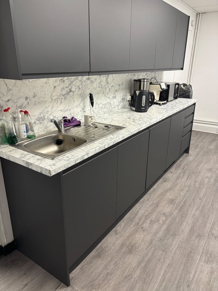 OFFICE SPACE TO LET LEEDS - BILLS & PARKING INCLUDED