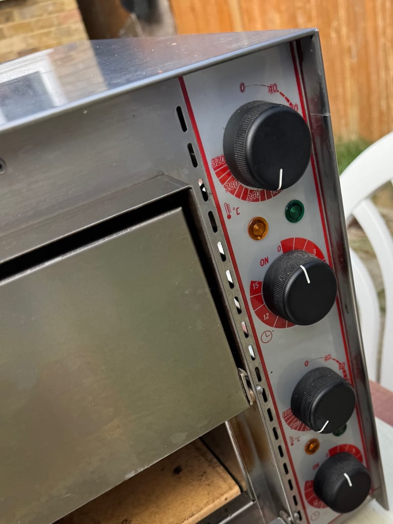 image for Pizza machine for business 