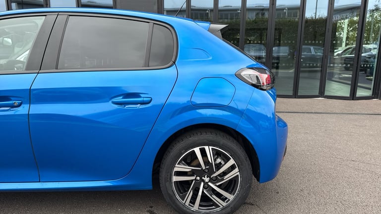 2022 Peugeot 208 1.2 PureTech Allure Premium + Hatchback 5dr Petrol Manual Euro 6 (s/s) (100 Hatc...