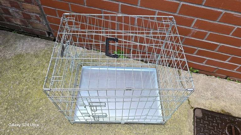 Dog cage 