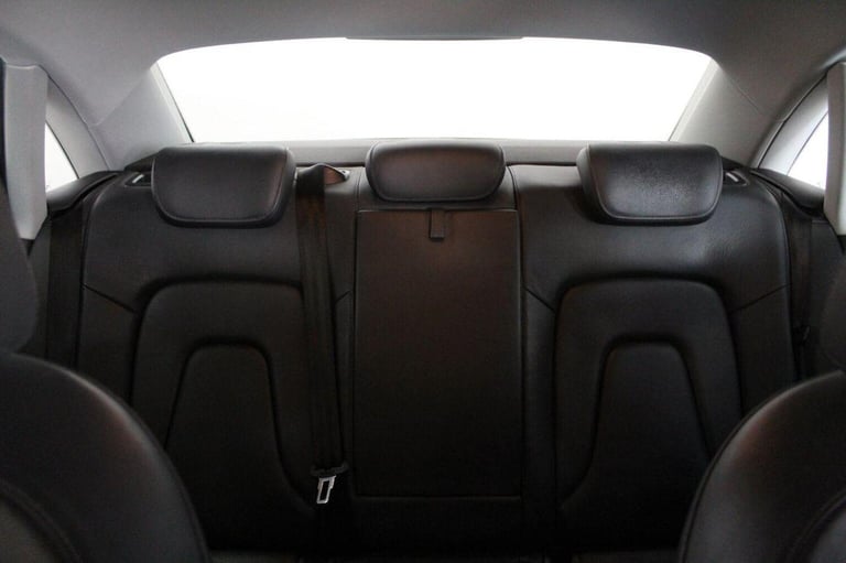 AUDI A4 2.0 TDI SE Technik quattro Euro 5 (s/s) 4dr 2013