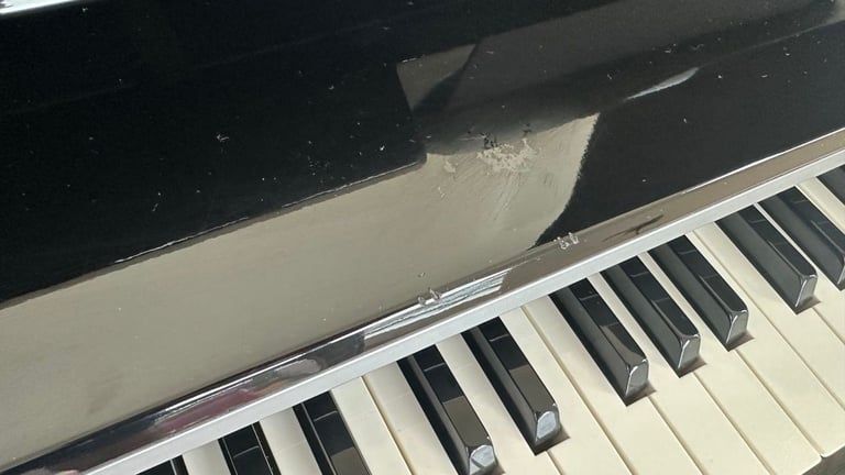 DP-60 Digital Piano by Gear4music, Gloss Black, 88 fully weighted hammer action