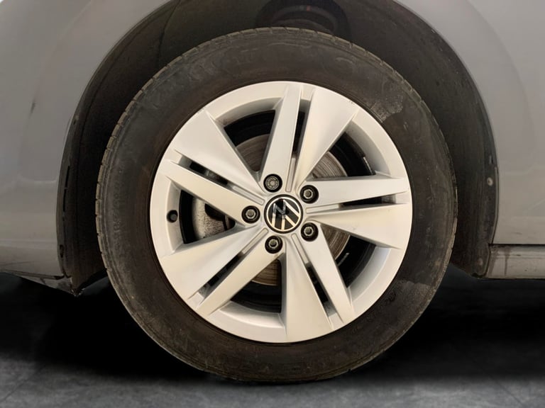 2023 Volkswagen Golf 1.5 TSI Life Hatchback 5dr Petrol Manual Euro 6 (s/s) (150 ps) - AMBIENT IN ...